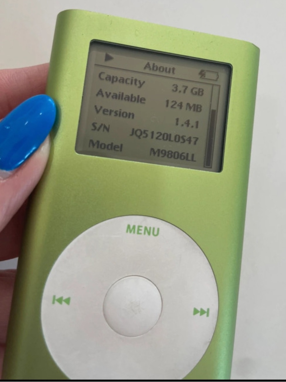 Green mini iPod vintage 2 gen - Picture 2 of 6